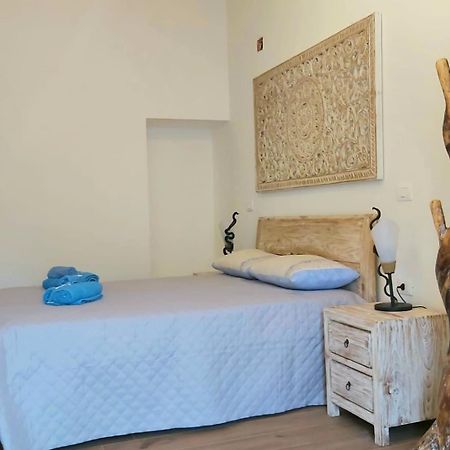 B&B I Viaggi Di Edo 克罗托内 外观 照片
